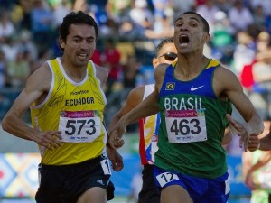 Leandro Oliveira  -1500m-atletismo-700x525-20111026 Luis Acosta AFP