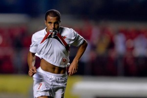 t_65006_maior-venda-da-historia-do-futebol-brasileiro-lucas-comecou-com-vitoria-seu-ultimo-semestre-no-sao-paulo