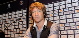 diego-lugano-e-apresentado-no-psg-1329419543112_615x300