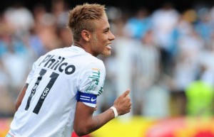 t_77914_neymar-marcou-de-penalti-e-distribuiu-assistencias-para-dois-gols-de-miralles-na-vitoria-sobre-o-sao-paulo