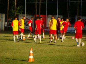 Henrique-Botafogo-BA-Juazeirense-Glauber-Guerra_LANIMA20130302_0069_26