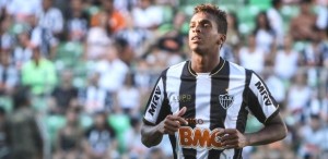 atacante-marcou-o-primeiro-gol-da-vitoria-sobre-o-araxa-por-3-a-0-no-independencia-1722013-1361136832593_615x300