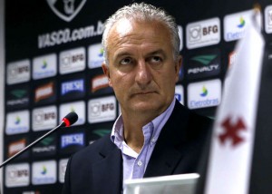 Apresentacao-Dorival-Junior-Cleber-MendesLANCEPress_LANIMA20130711_0138_26