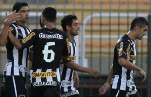 t_104418_renato-marcou-o-gol-do-botafogo-que-nao-conseguiu-vencer-na-estreia-do-tecnico-eduardo-hungaro