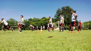 Treino-Flamengo-Atibaia-Pedro-Barboza_LANIMA20150108_0036_49