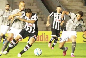 Botafogo-PB-RJ-Anderson-StevensLANCEPress_LANIMA20150402_0025_4