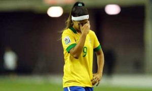 selecao-feminina-goleada-bianca-chorando_366395d7