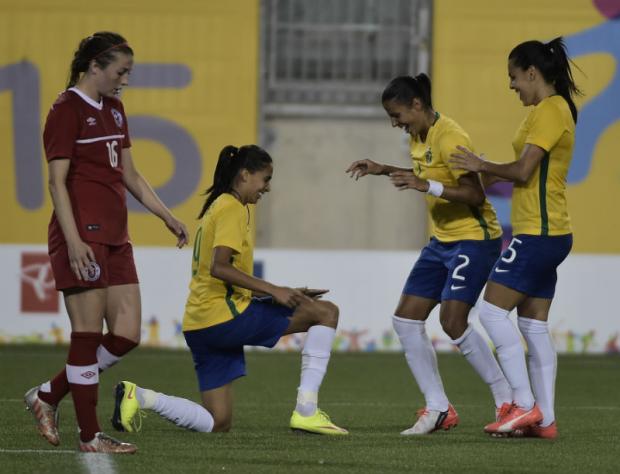 t_158109_andressa-alves-marcou-o-primeiro-gol-do-brasil-na-vitoria-sobre-o-canada-foto-omar-torres