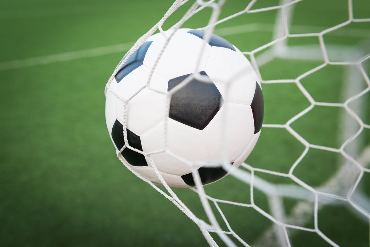 app_futebol_-_tratong_Shutterstock