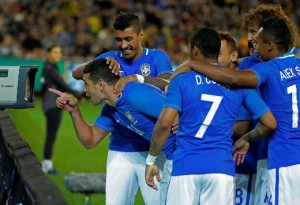 2017-06-13t102757z_1786077706_rc142fbeb2b0_rtrmadp_3_soccer-friendly-aus-bra_oYoRoj1